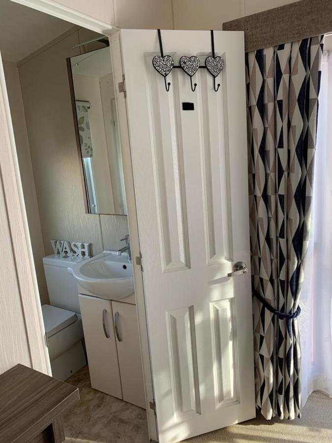 Aurora Luxury Beach Lodge Лосимът Екстериор снимка